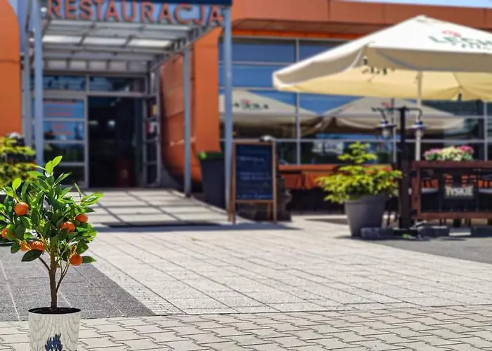 奥兰基普利泽米尔洛沃酒店 酒店