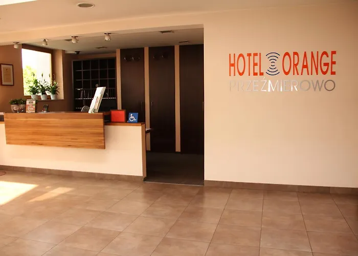 奥兰基普利泽米尔洛沃酒店 3* Przeźmierowo